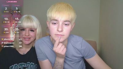 EmberEmy live cam on Cam4