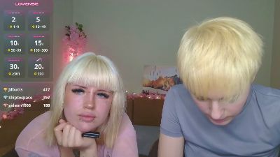 EmberEmy live cam on Cam4