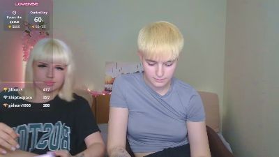 EmberEmy live cam on Cam4
