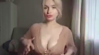 EmeldaBisso live cam on Cam4