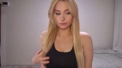 EmeldaBisso live cam on Cam4