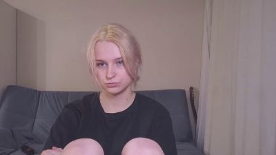 EmeldaBisso live cam on Cam4
