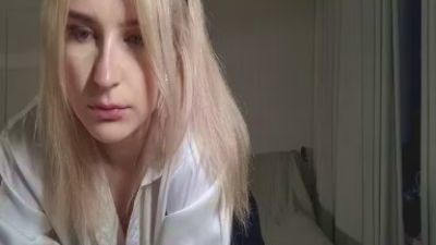EmeldaBisso live cam on Cam4