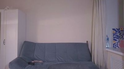 EmeldaBisso live cam on Cam4