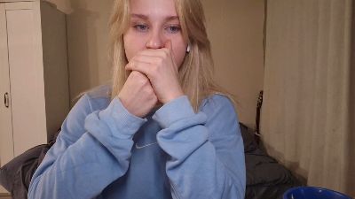 EmeldaBisso live cam on Cam4