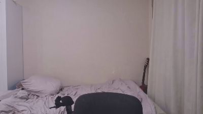 EmeldaBisso live cam on Cam4