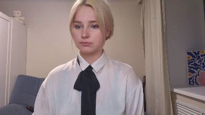 EmeldaBisso live cam on Cam4