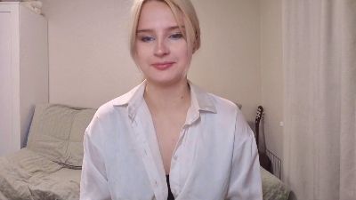 EmeldaBisso live cam on Cam4