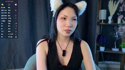 EmelineDinges live cam on Cam4