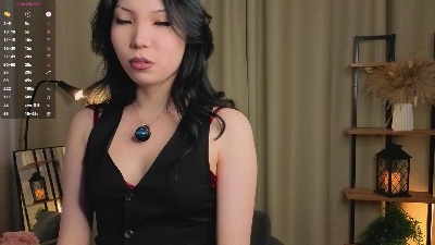 EmelineDinges live cam on Cam4