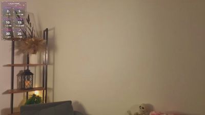 EmelineDinges live cam on Cam4