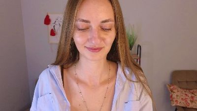 EmeryGale live cam on Cam4