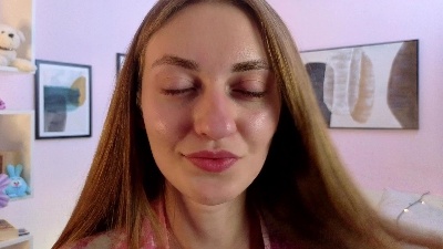 EmeryGale live cam on Cam4