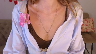 EmeryGale live cam on Cam4