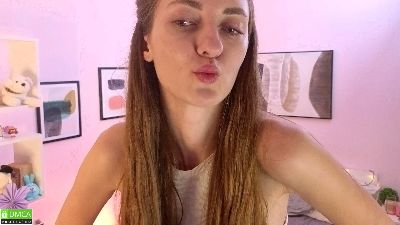 EmeryGale live cam on Cam4