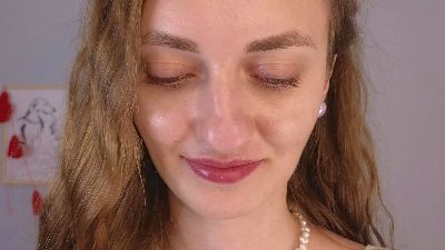 EmeryGale live cam on Cam4