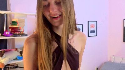 EmeryGale live cam on Cam4