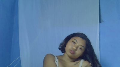 Emiehot live cam on Cam4