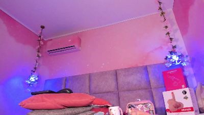 Emiily_Grace live cam on Cam4