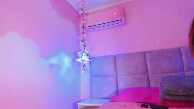 Emiily_Grace live cam on Cam4