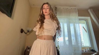 EmikoVlcek live cam on UnifiedCams