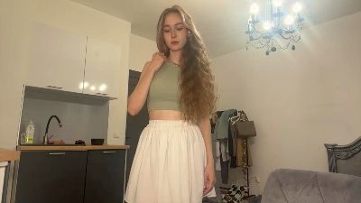 EmikoVlcek live cam on Cam4