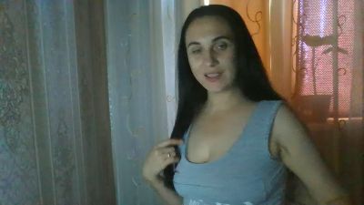 Emilia55 live cam on Cam4