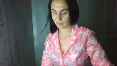 Emilia55 live cam on Cam4