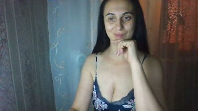 Emilia55 live cam on Cam4