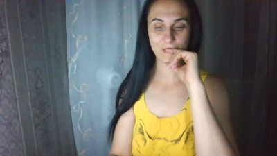 Emilia55 live cam on Cam4