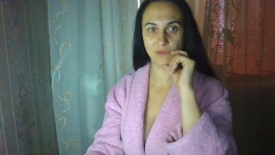 Emilia55 live cam on Cam4