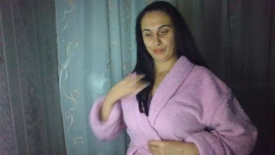 Emilia55 live cam on Cam4