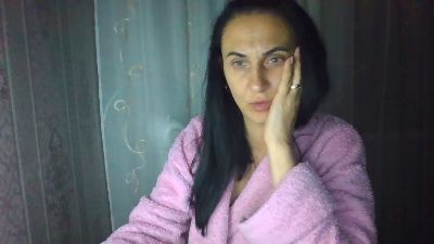Emilia55 live cam on Cam4