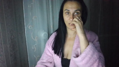 Emilia55 live cam on Cam4