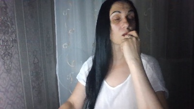 Emilia55 live cam on Cam4
