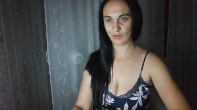 Emilia55 live cam on Cam4