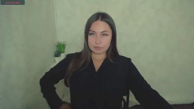 EmiliaEm77 live cam on Cam4