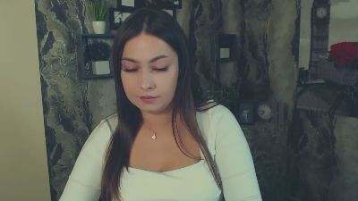 EmiliaEm77 live cam on Cam4