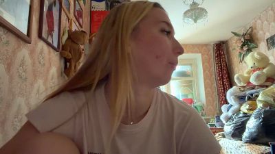 Profile and Statistics for EmilieKooker on Cam4