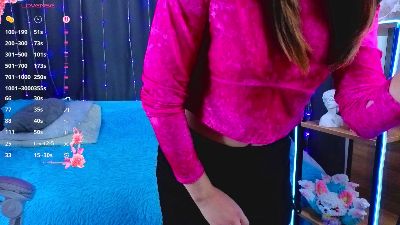 EmilieMollo live cam on Cam4