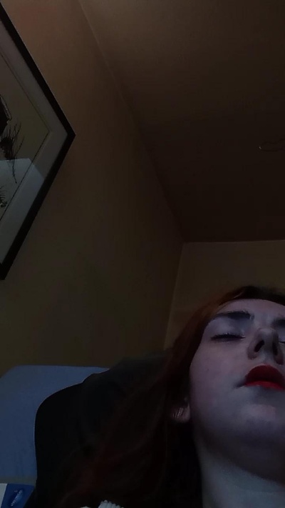 Emilieprod live cam on Cam4