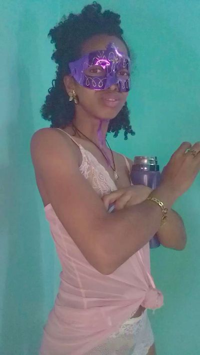 EmillieG live cam on Cam4