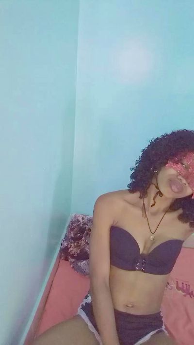 EmillieG live cam on Cam4