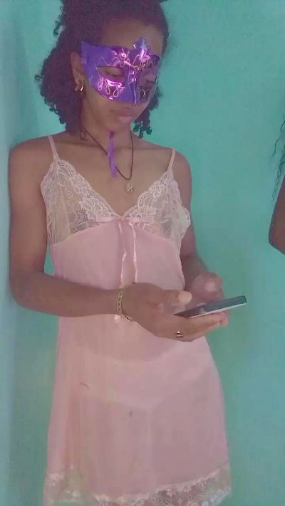 EmillieG live cam on Cam4