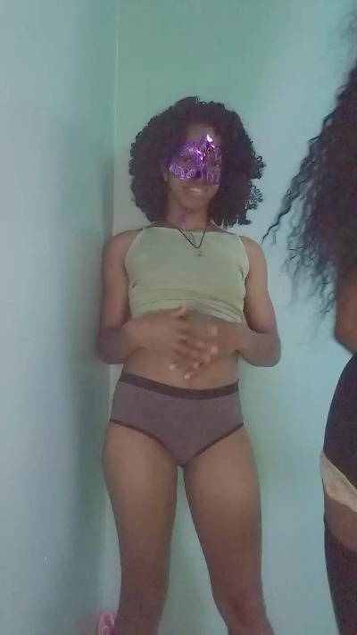 EmillieG live cam on Cam4