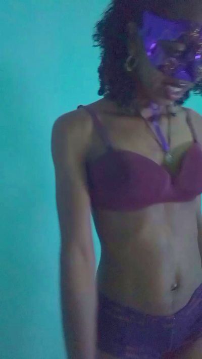 EmillieG live cam on Cam4