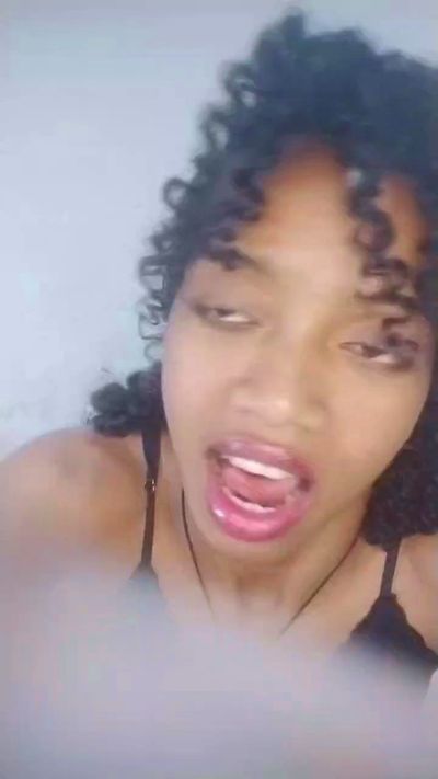 EmillieG live cam on Cam4
