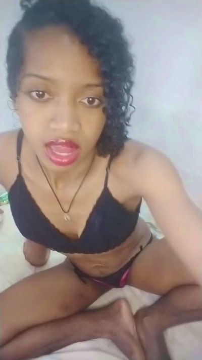 EmillieG live cam on Cam4