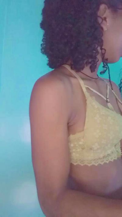 EmillieG live cam on Cam4