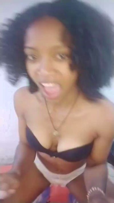 EmillieG live cam on Cam4